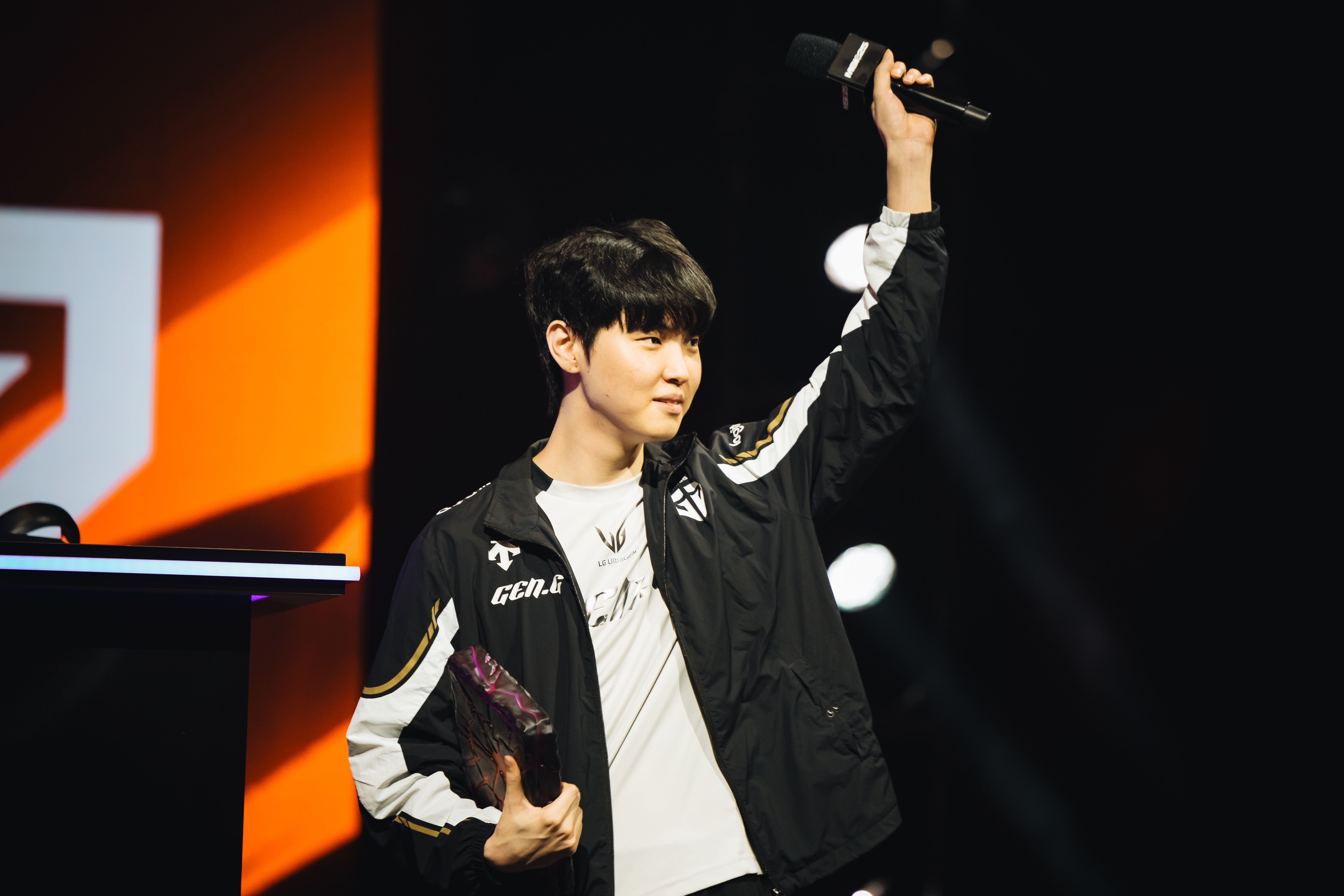 ¡Chovy lo hace de nuevo! Anunciados todos los premios de la temporada LCK 2026