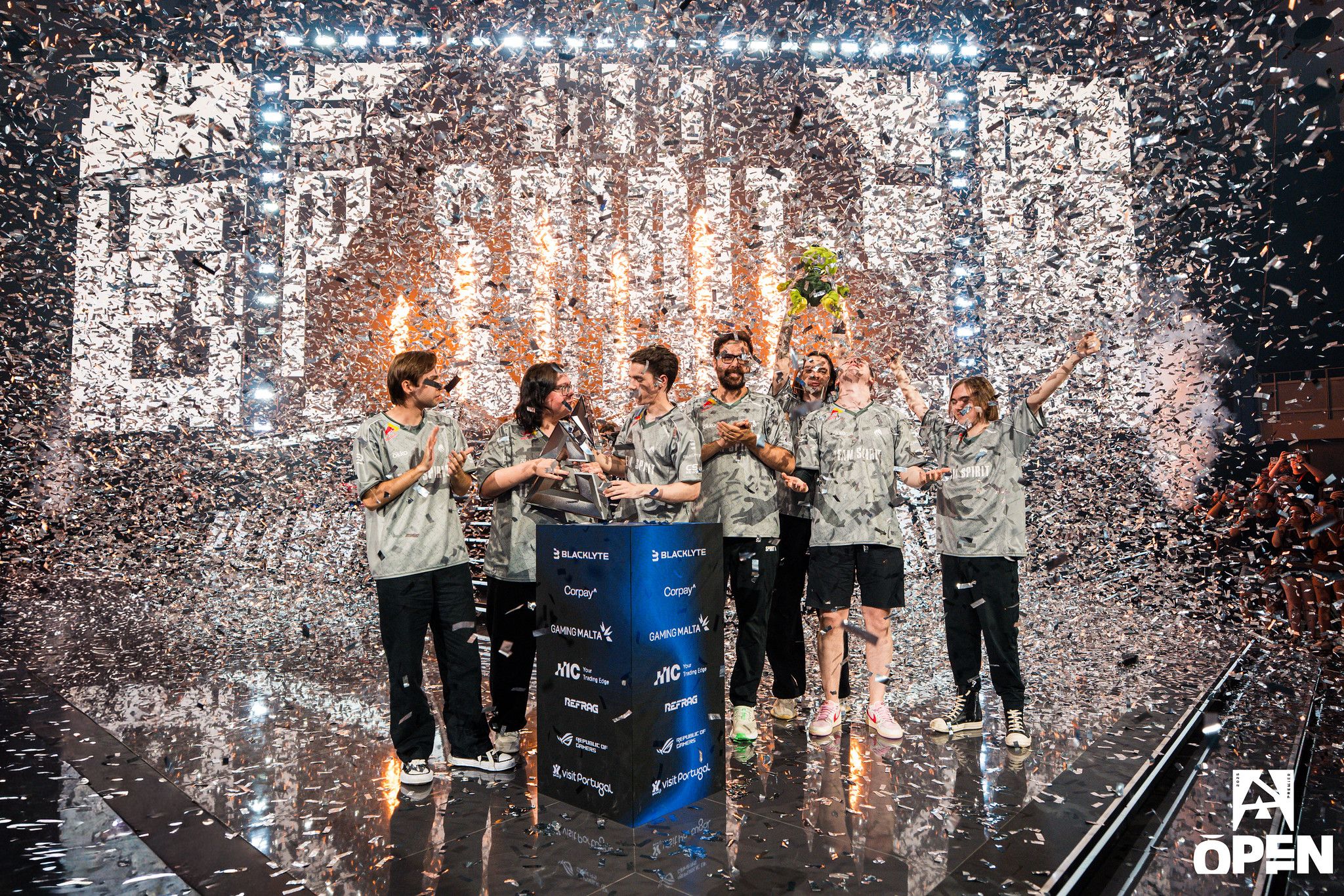 Team Spirit Domina a MOUZ para Ganar BLAST Open Porto 2026
